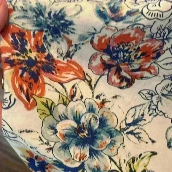 Nine West V-Neck Casual Floral Top Size XL - Picture 10 of 10